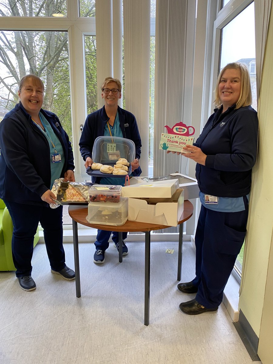 The amazing Aberdeen City H@H team raising funds for Dementia UK #TimeforaCuppa ⁦@NHSGrampian⁩ ⁦@HSCAberdeen⁩ thanks for the great cakes Amy Bruce, Pam Allan, Andy Bruce😋