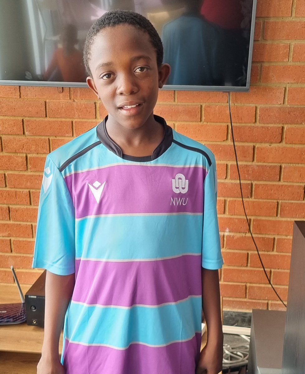 MLMathebula's tweet photo. @MacronsportsZ @FcMmabatho @MmabathoAcademy and @MpiraSportSA thank you for your generosity 

Sanele Tshabalala https://t.co/vYOlMVxGpO