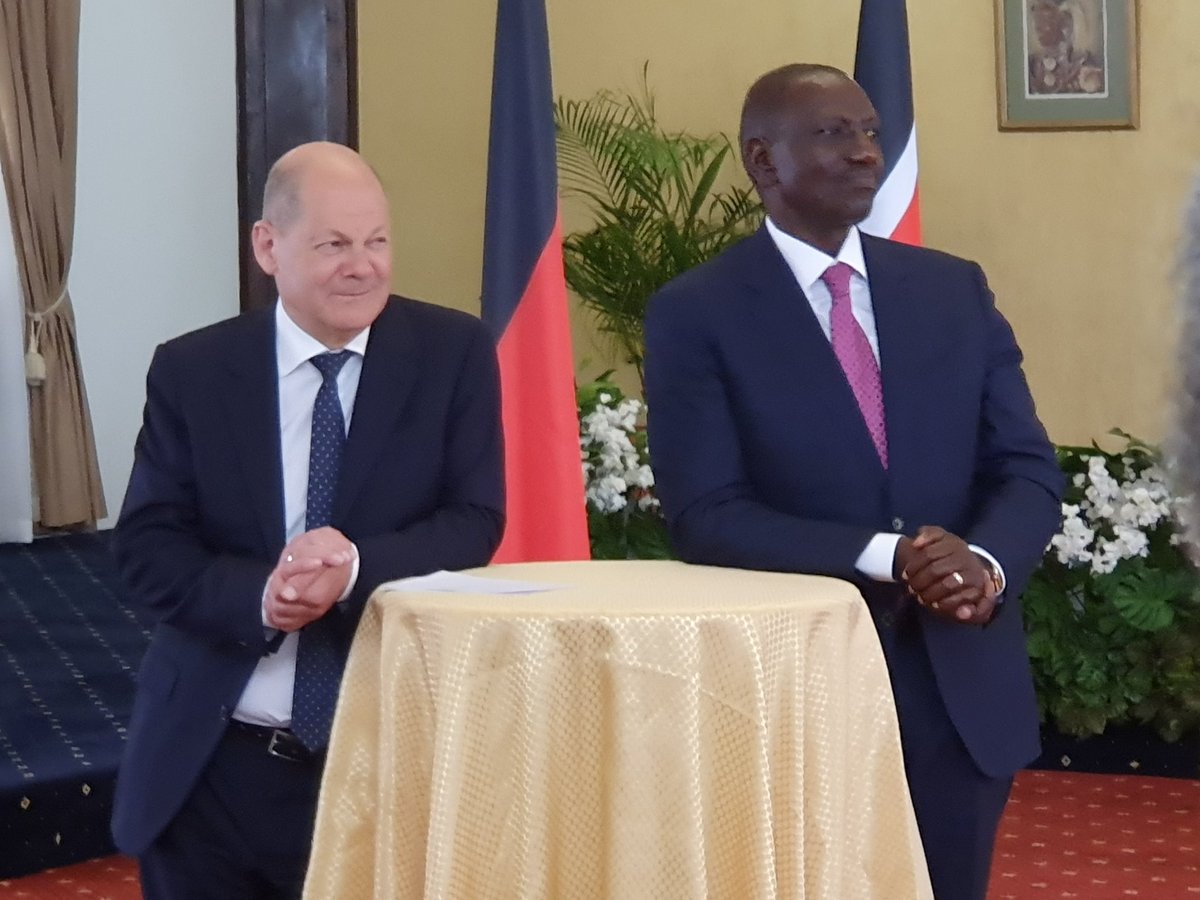Diplo_Jazz's tweet photo. Continuing 🇰🇪🇩🇪 exchange on highest level with private sector representatives. Earlier, during working lunch, HE @WilliamsRuto inviting @Bundeskanzler Olaf Scholz to visit #Kenya again very soon. Answer - "I will be back!". https://t.co/acP8Mkjn1E