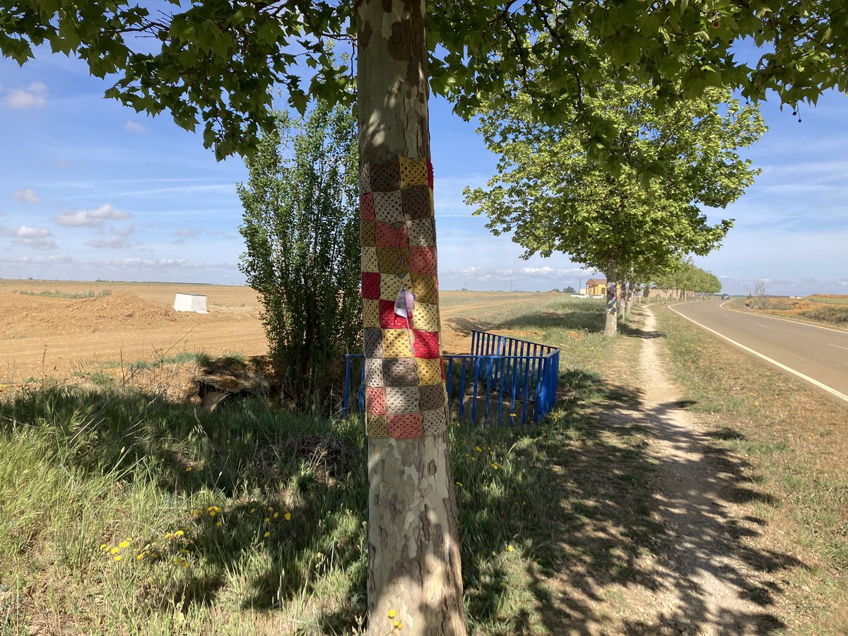 UKEUDeputy's tweet photo. Crochet to cheer the pilgrims on the road from #ElBurgoRanero to #Reliegos….
#CaminodeSantiago #SmallKindnesses https://t.co/AMK31tGfs5