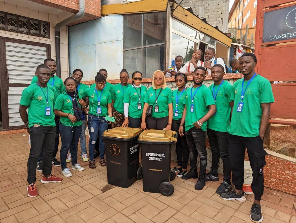CaasitechA's tweet photo. Our pleasure to raise awareness on responsible waste management practices at Mada International school.

Dispose Responsibly, Create Impact!

Learn more https://t.co/zIYjBMwtHV 
@BlancheBumeh @charles_gobina https://t.co/jycRYxI7Os