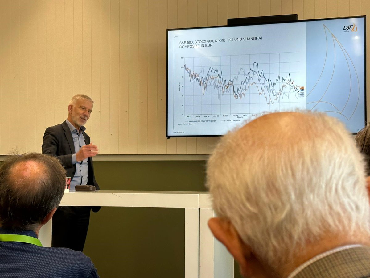 IPConcept's tweet photo. Ein neues Jahr, eine neue @finanzmesse Zürich.
Gestern und vorgestern fand die FINANZ '23 statt. Danke an alle Mitaussteller Alquant, Arve Asset Management, Bellecapital &amp; DJE für die vielen guten Gespräche an unserem Stand.
Sehen wir uns auf der FINANZ ’24 am 24.-25. April 2024? https://t.co/xSvSubG1eo