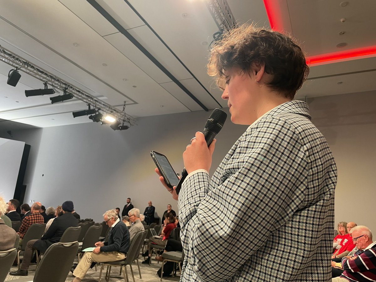 @natasha_ion from @BankTrack asked a question on HSBC’s fracking commitments, particularly its financing of companies in Argentina’s Vaca Muerta region, which particularly impacts the Indigenous Mapuche community. BankTrack called on the bank to strengthen its fracking policy.