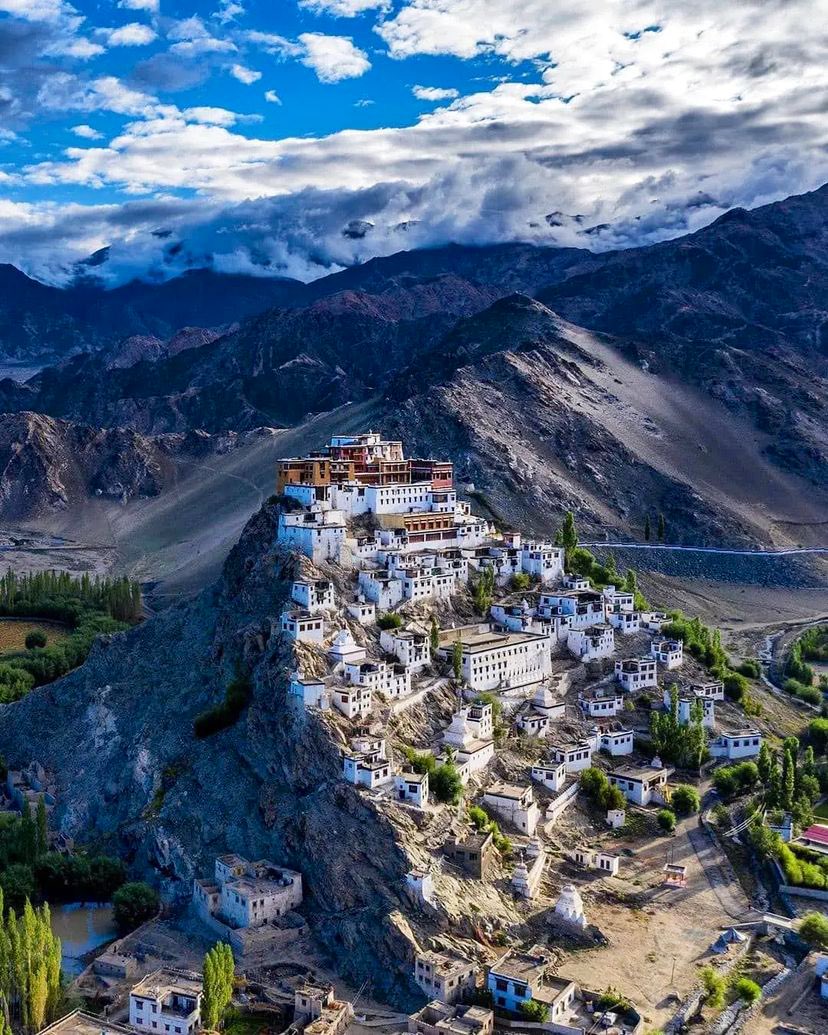 GoHimachal_'s tweet photo. Guess this location in Himachal Pradesh ? https://t.co/oXeFqdhnGN