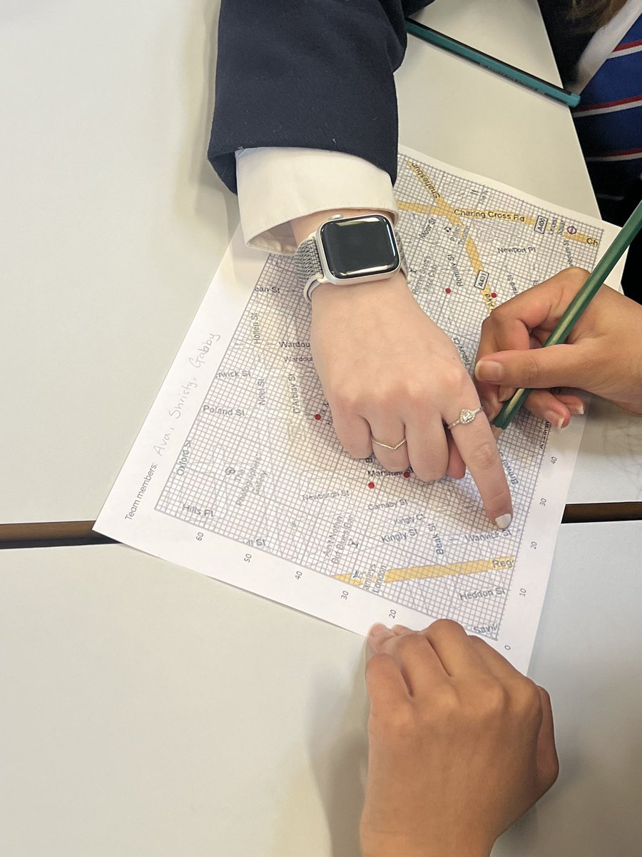 MrSimpsonGeo's tweet photo. S2 geographers have been grappling with a #murdermystery this week to establish the causes and symptoms of #Cholera as well as the source of the outbreak! Great team work and ambition shown by all #geographyteacher https://t.co/NASXpbGXMy