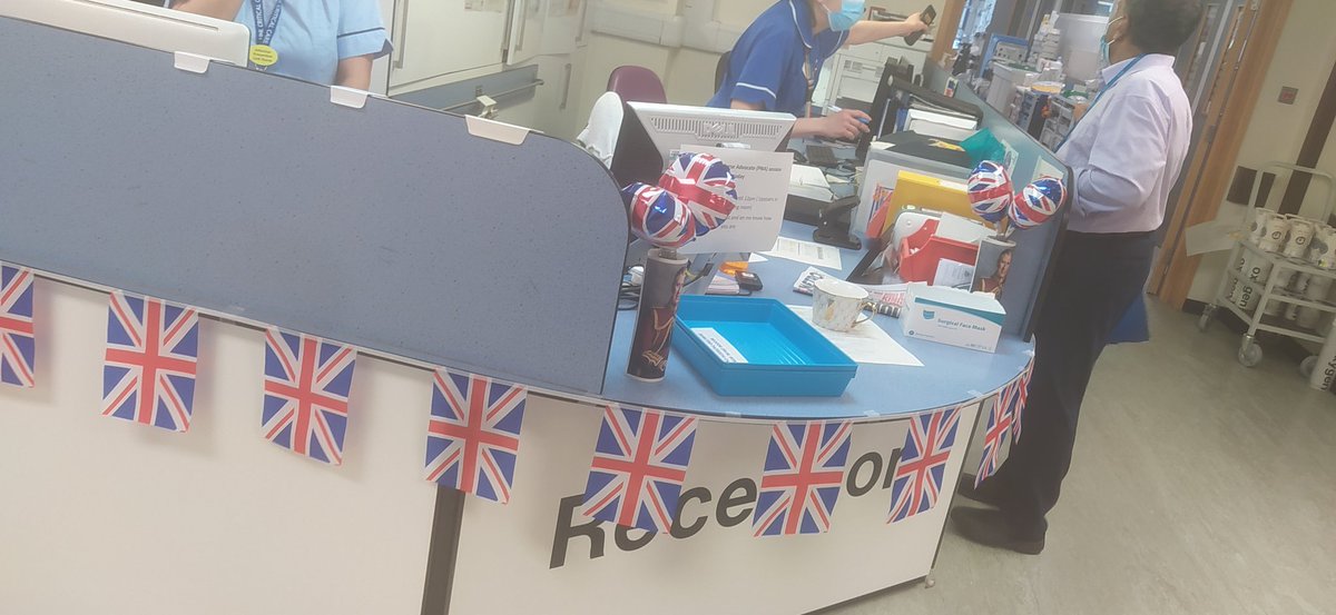 salf1470's tweet photo. @glenfield_aicu ready for the Coronation tomoz 🫅🥳

Remember posh Roast beef dinner for patients and staff grazing table 😍😁👍 https://t.co/h55NTOvpnG