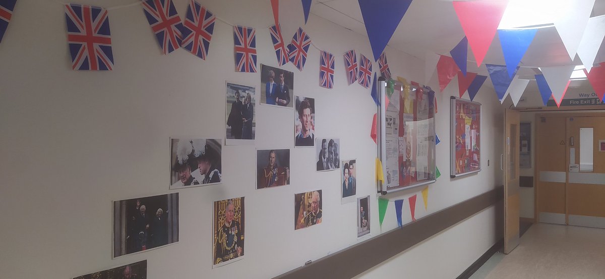 salf1470's tweet photo. @glenfield_aicu ready for the Coronation tomoz 🫅🥳

Remember posh Roast beef dinner for patients and staff grazing table 😍😁👍 https://t.co/h55NTOvpnG