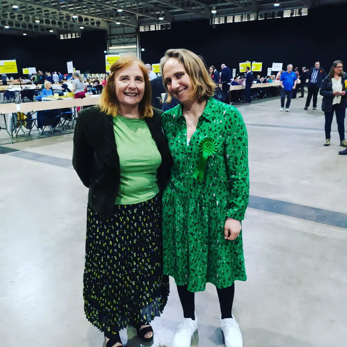 Green win! Kenilworth Abbey Town victory for Alix Dearing and Zoe Leventhal. 2 new greens on the Town Council. And two fewer Conservatives. Feeling very positive. Thank you Kenilworth! 💚🌳💚🌳🌻🌳💚