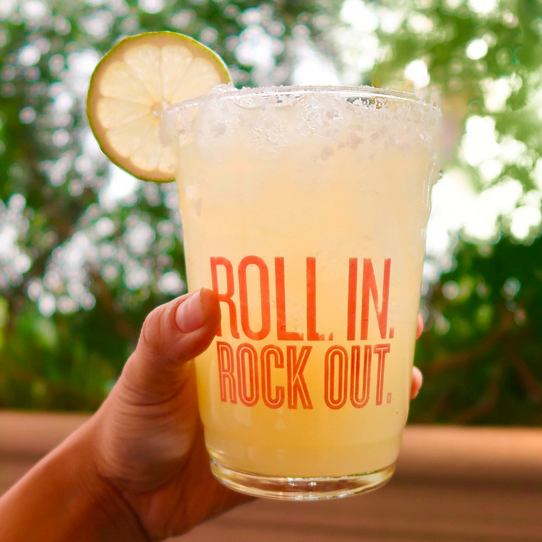 It's a Cinco Celebration! 🎉

𝐂𝐢𝐧𝐜𝐨 𝐝𝐞 𝐌𝐚𝐲𝐨 𝐅𝐫𝐢𝐝𝐚𝐲 has arrived &amp; we're well-equipped with an array of specialty margaritas, cervezas, and our new Baja Shrimp Tacos for you &amp; your entire crew to enjoy!

⏰ Open Daily @ 11a
📍 #DowntownDisney