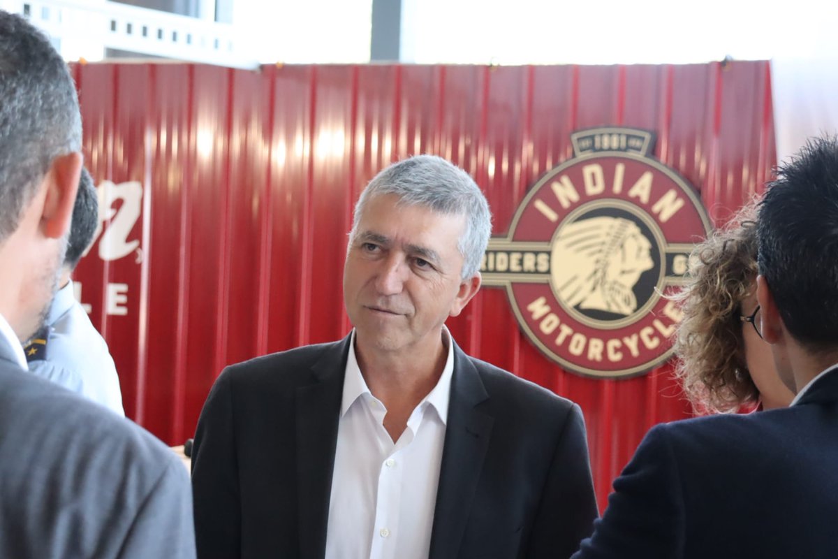 GVAinicotur's tweet photo. El conseller @rafacliment_, junto a la vicepresidenta @AitanaMas y el @AlcaldeDeElche Carlos González, ha visitado la Feria del Automóvil Nuevo #FIRAUTO, el Salón del Automóvil de Ocasión #EXPOCAR y la Feria de la Motocicleta #SOBRE2RUEDAS en @IFA_FiraAlacant https://t.co/LXJuN5MPlm