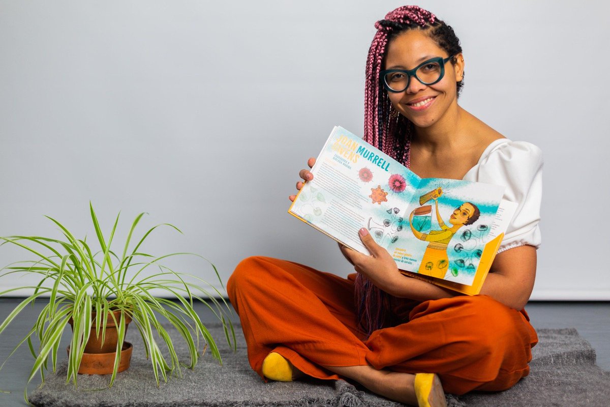 🟣La periodista @‌ZinthiaPalomino abordarà les estratègies discursives que cosifiquen la dona negra, però alhora per la mantenen fora del cànon de bellesa eurocèntric.

Podreu escoltar la ponència de manera gratuïta a la III Jornada #DGenerades.

👉tuit.cat/1t91p