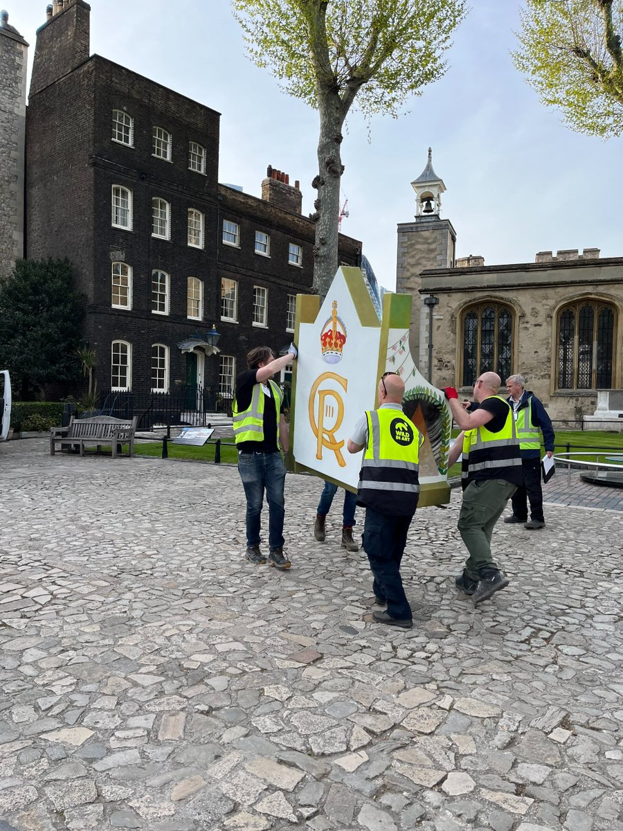 There was a lot of heavy lifting on installation day! 💪