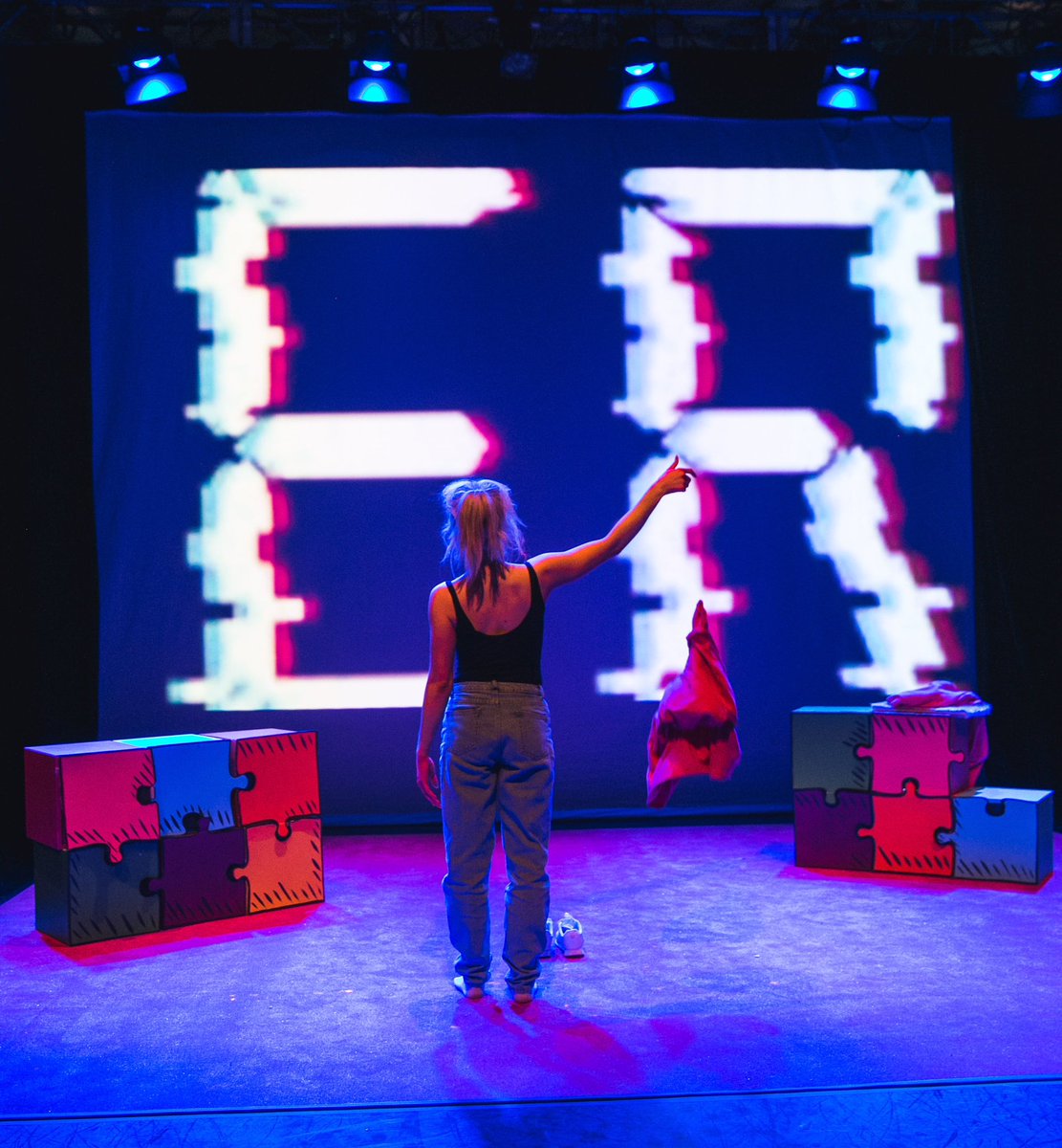 __lalaarts's tweet image. Wow, what a way to kick off tour !! Thank you to everyone who joined in person &amp;amp; the live stream @The_Lowry next up 🚗🚗 @HullTruck next Friday !! Big 💗 to the incredible @laurelbm &amp;amp; @meggy who brought the show to life from the tech box &amp;amp; @Ab1kenobe for the incredible pics 📸📸