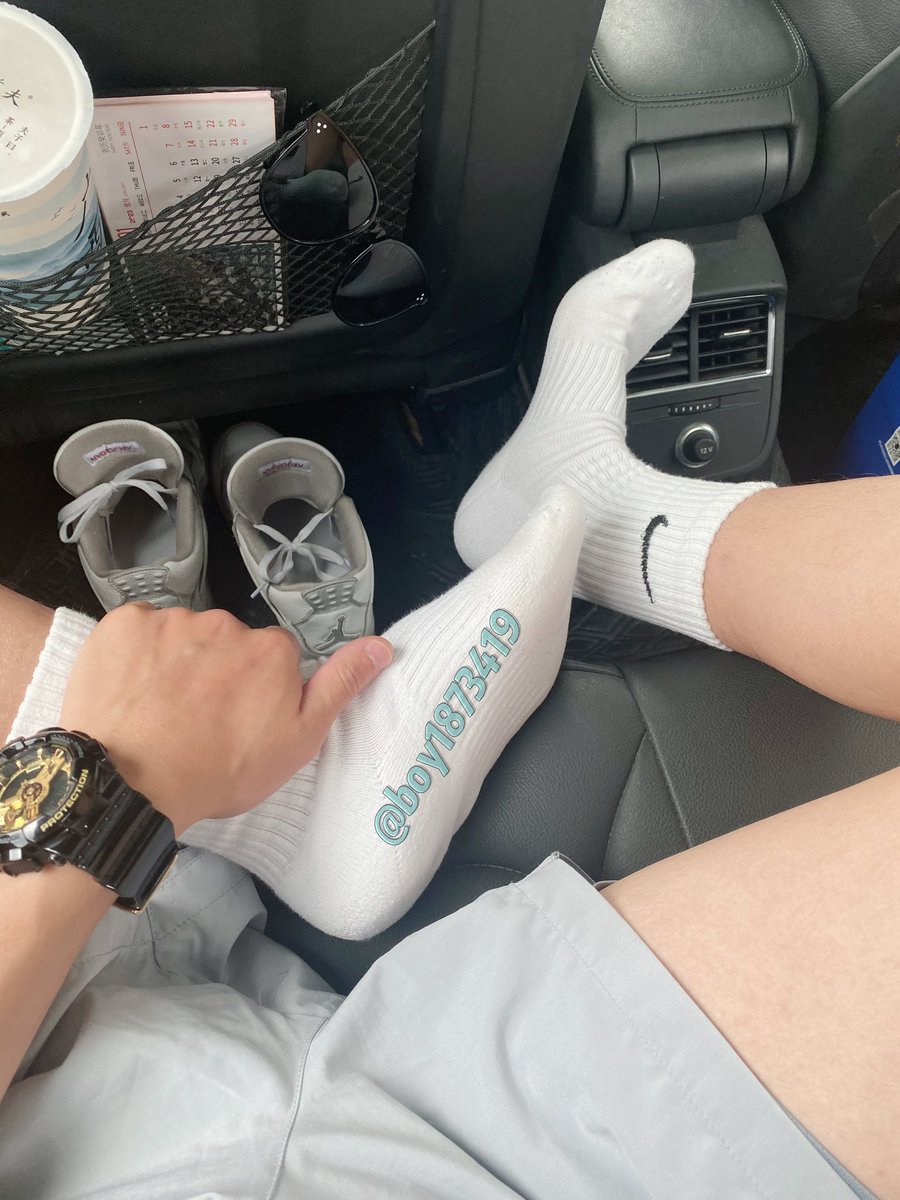boy1873419's tweet photo. 愿做你永远的白袜男孩🧦👦🏻 https://t.co/mEP5x0JX0E