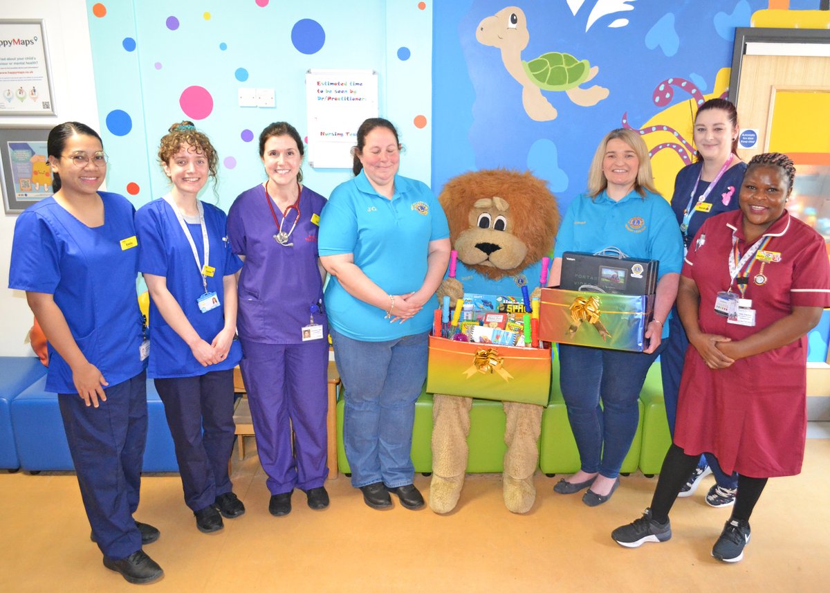A huge thank you to Westbury Lions Club for their kind donation of more than £500-worth of goodies for our Children's ED 🦁

Members visited last week to drop off bravery prizes for our treasure chest, and a number of portable DVD players for children to use in the department 😊