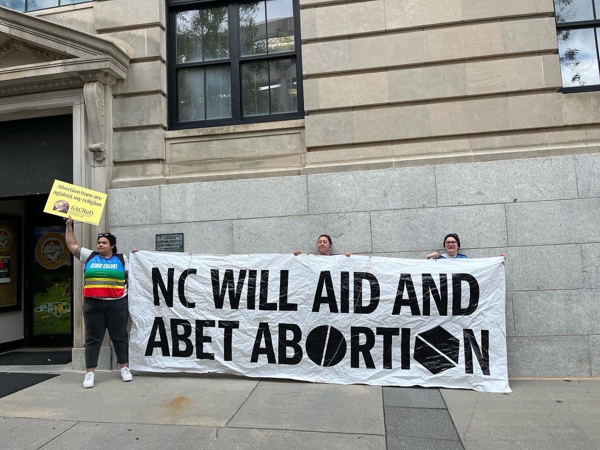 djdumpthem's tweet photo. i love north carolina and i love abortion https://t.co/CgWocOWkvx