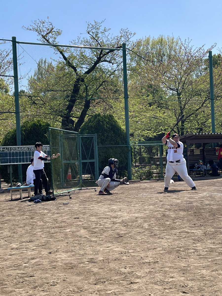 大宮3ステありがとうございました！！

シンクロニシティ西野君とまた今月草野球で会う約束をする。彼はアンダースロー。前回は三振。次はかならず打つ。彼はアンダースロー。 https://t.co/wx6jta7w4d