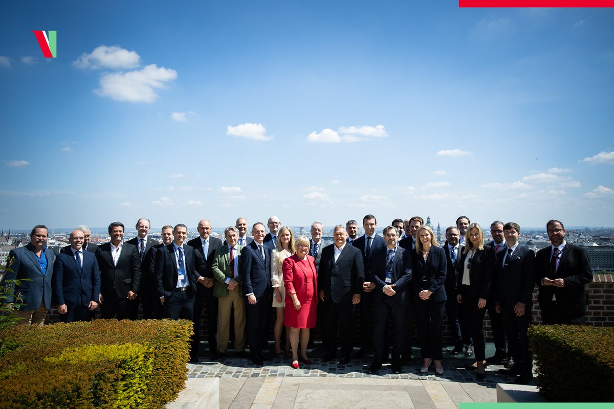 PM_ViktorOrban's tweet photo. Great meeting in Budapest today with @JJAnsaSDS @J_Bardella @AndreCVentura @MartinHelme @vincesofo @hafi1980 @Jorgebuxade @simo_billi @StjepoBartulica @DanieleScalea @MarionMarechal and other friends.
We made an important first step one year ahead of the European elections. Big things ahead! It’s time to drain the swamp in Brussels!