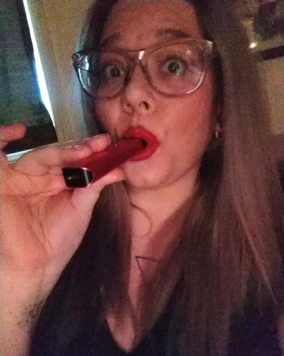 shaq_jeff's tweet photo. Only thing I want in my mouth this early in the morning  #loonvapes   y'all sick of me tagging you yet @TheLoonMN 😆 y'all changed my fkn life I smoked for 25 yrs til I got my hands on one of your vapes and the rest is history. Nothing but love for y'all ❤️ https://t.co/lUiLeHvExA