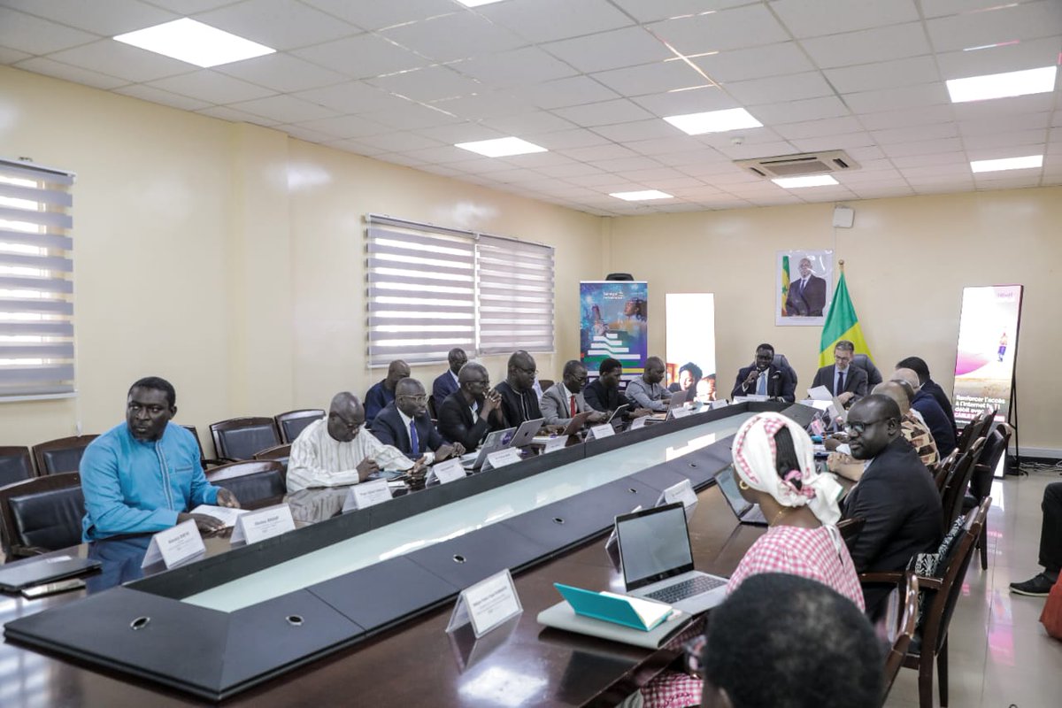 France au Sénégal 🇫🇷🇪🇺 tweet media