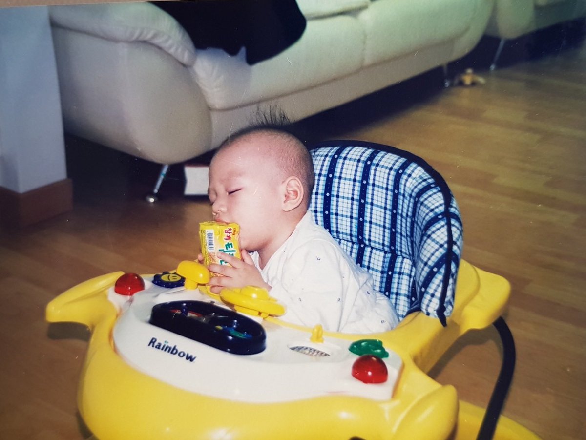 hyunhosource's tweet photo. new hyunho baby photos !! they are so adorable 🥺❤️ https://t.co/dQi17nGH1Y