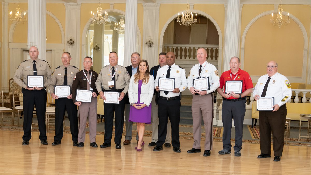 SheriffTurner's tweet photo. Surry Sheriff Earns Recertification https://t.co/TWHiYmwKxD https://t.co/ph71Tbhv9G