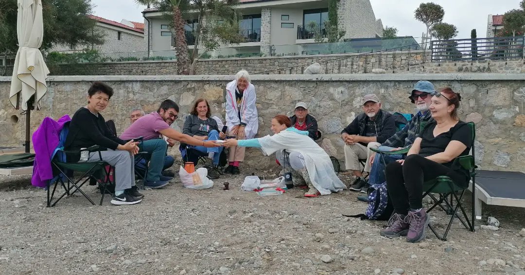 Toprakla suyun, Hızır'la İlyas'ın kavuştuğu yerdeyiz. Kıyılar özgür olsun dileriz.
#şezlongsuzDatça #Hıdırellez