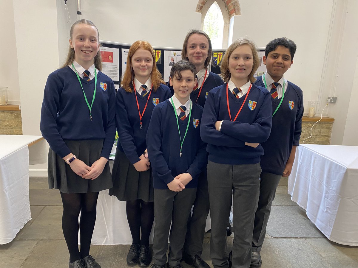 Bartholomew_Sch's tweet photo. 🥳🌟Congratulations🌟🥳to our Year 9 #STEM group who have been taking part in the @SiemensHealth  'Next Big Thing' Challenge with @SmallpeiceTrust and are delighted to be declared winners for their wearable healthcare device. #Engineering #Careers #Enrichment #STEMeducation https://t.co/8awHvpeOqd