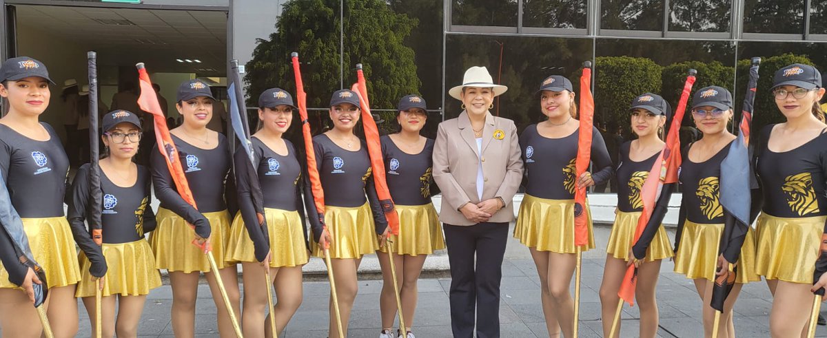 TecNMPuebla's tweet photo. #TodosSomosTecNM #OrgulloITP #leonasyleones #TecNMCampusPuebla
Iniciamos la participación en el desfile Conmemorativo del 5 de mayo. Orgullosamente Instituto Tecnológico de Puebla. https://t.co/b4n2SrPHjI