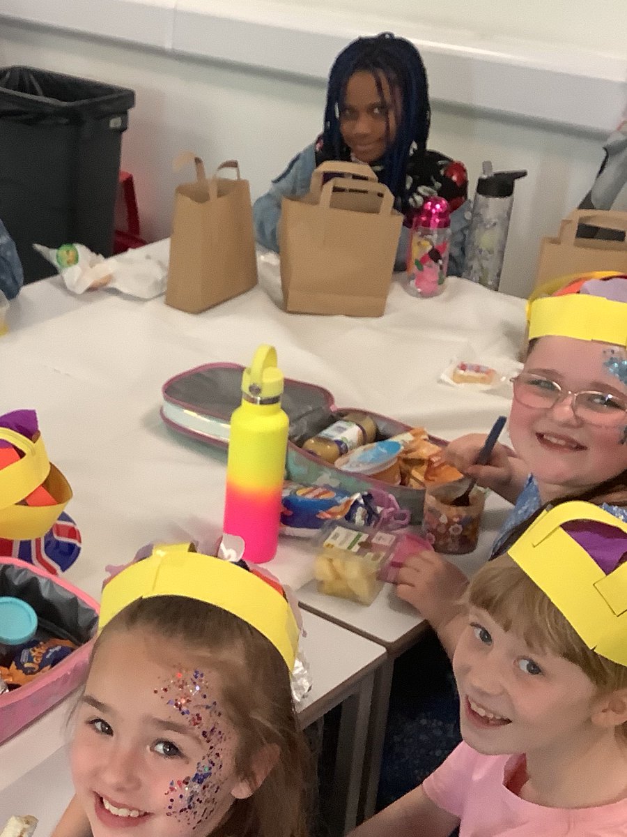 westheathprim's tweet photo. Class 10 had a great day celebrating the King's coronation today! From making crowns to a very British dinner party!

#WHPSClass10 #WHPSTopic #WHPSValues https://t.co/65lKfciGQF