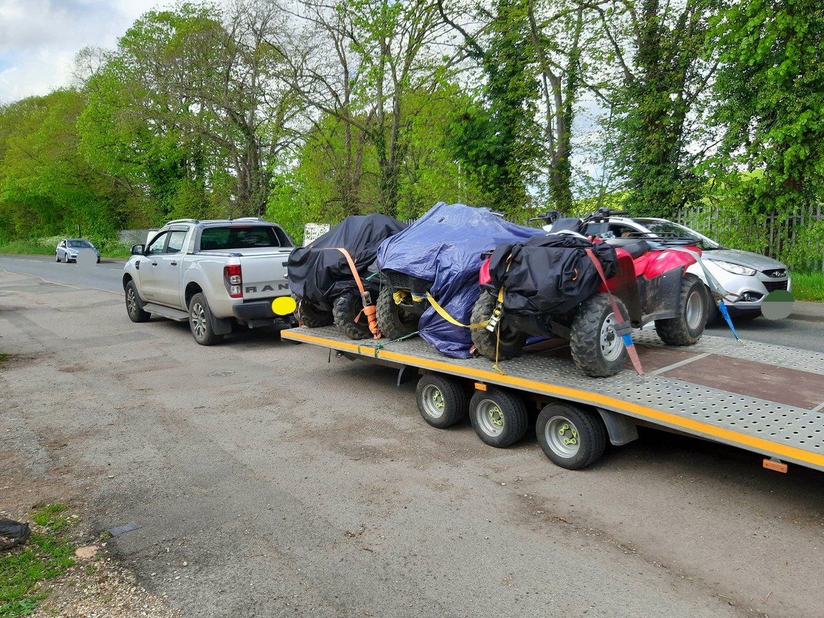 tvprp's tweet photo. Following a tip off from #Kentpolice. Officers from TVP's RPU stopped this Ford Ranger in Datchet and recovered 3 suspected stolen quad bikes. 2 in custody and enquiries ongoing
#p7703
#p6545
#p6081
#ttbshift https://t.co/DL0Ag4d3gf