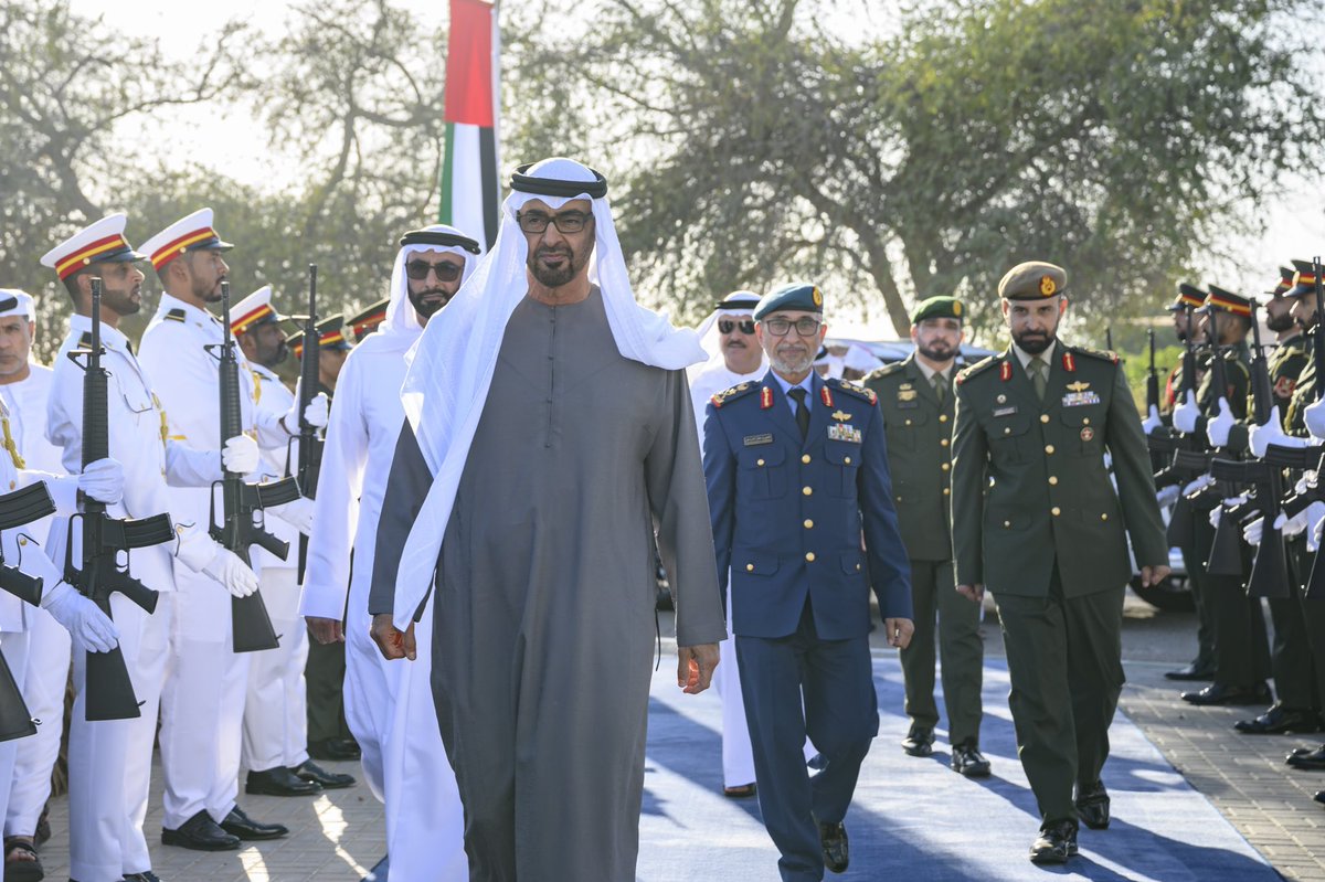 MohamedBinZayed's tweet photo. سعدت بمشاركة قواتنا المسلحة الاحتفاء بيوم توحيدها .. يوم وطني في مسيرة الاتحاد ونهضة الإمارات .. أهنئ جميع المنتسبين لهذه المؤسسة العريقة، وأدعو الله تعالى بالرحمة للقادة المؤسسين الذين اتخذوا هذا القرار التاريخي. https://t.co/ZA75gcIpVf