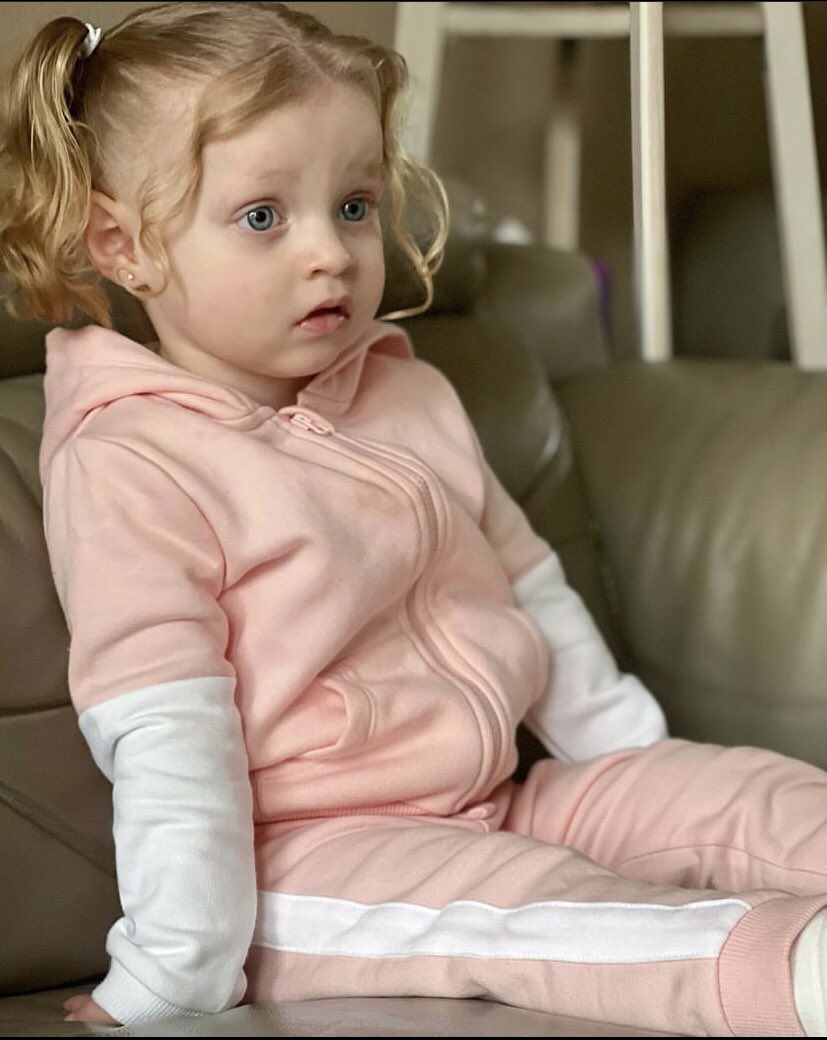 aleksandersky's tweet photo. My princess ❤️ https://t.co/TTR5PXZQ7z