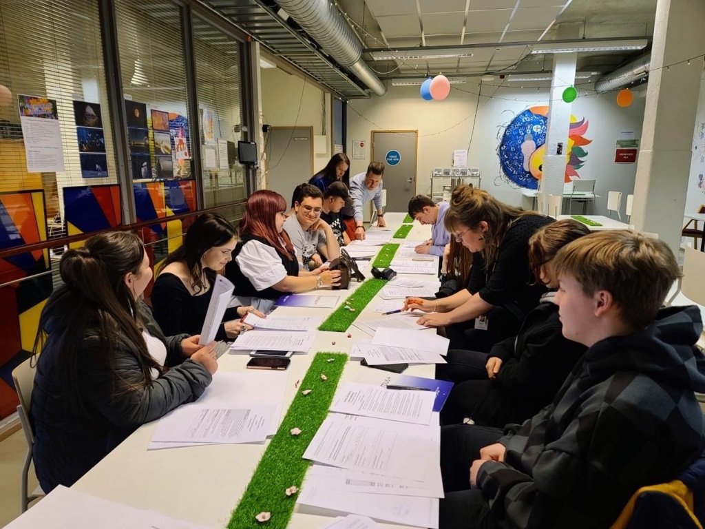 Our students on #international placements are busy over in #Sataedu, #Finland. 

Tom Hughes, Head of Sixth Form and Access to HE said “It has been incredible to hear the students talking about their experiences... I don't think they quite realise how much they've grown.”