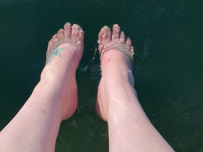 I'm online right now on CamModelDirectory - pay-per-minute system for Skype live shows. Call me right