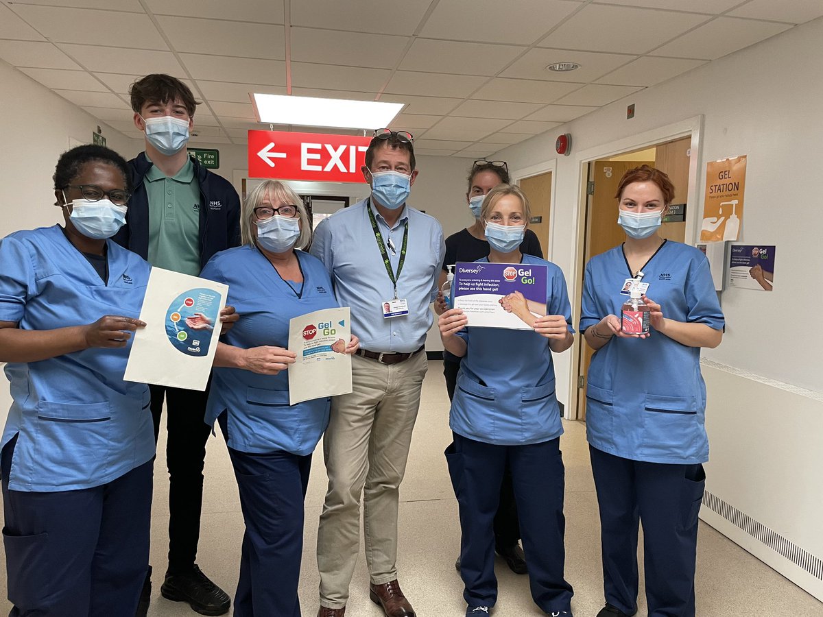 Lovely photo of the Peterhead vaccination clinic celebrating Hand Hygiene day!
#HandHygieneDay <a href="/NHSGrampian/">NHS Grampian</a> <a href="/HSCPshire/">Aberdeenshire HSCP</a>