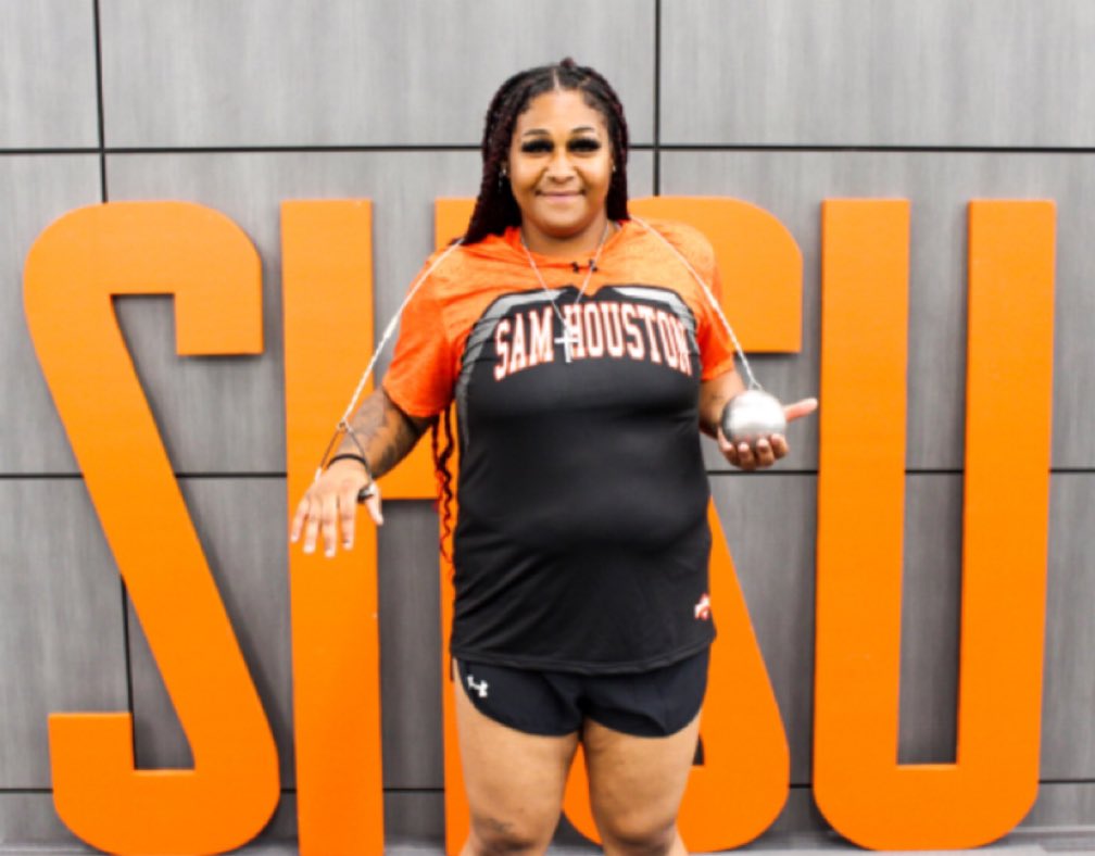 Zenatarhini23's tweet photo. #nextchaper How we feelin🫢👀👀👀!!! Cant wait to compete and Throw at a higher level so blessed! #samhouston @coachzaysimms @BearkatsTFXC https://t.co/zjKb2nwYGp
