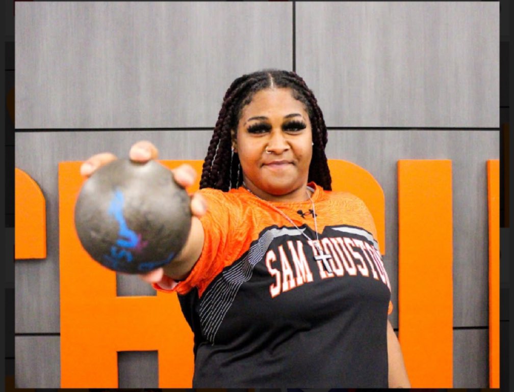 Zenatarhini23's tweet photo. #nextchaper How we feelin🫢👀👀👀!!! Cant wait to compete and Throw at a higher level so blessed! #samhouston @coachzaysimms @BearkatsTFXC https://t.co/zjKb2nwYGp