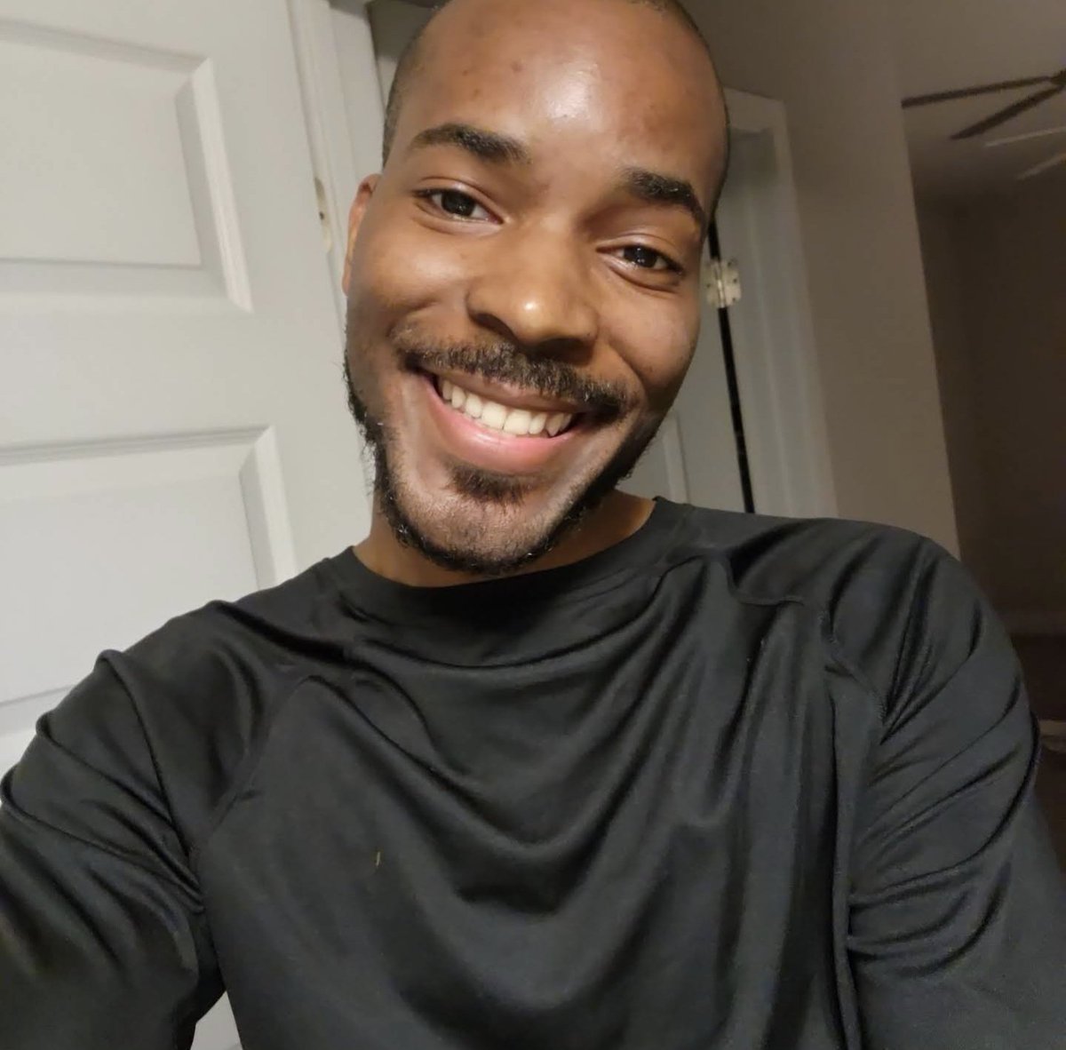 Me when I'm not playing Elden Ring vs me when I am