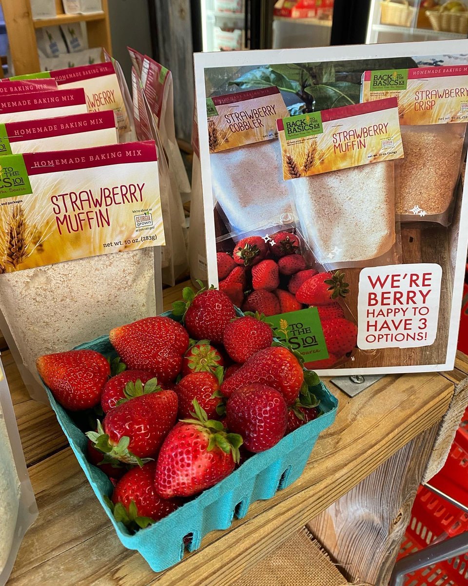 toddinsures's tweet photo. Happy Small Business Friday!  We can't get enough of Village Market Place,  your one-stop shop for gourmet groceries in Macon, Georgia! #SmallBusinessWeek #ShopLocal #maconfood @DickeyFarms https://t.co/YkJx7kUfND