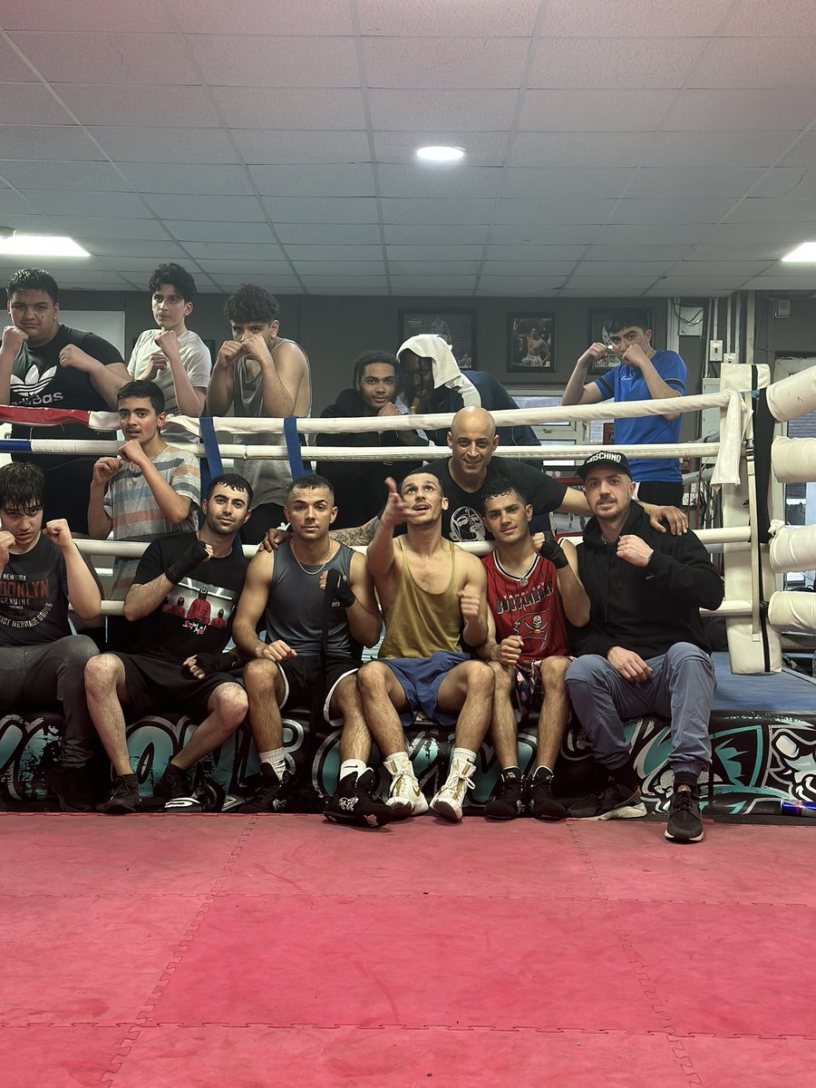 boxing4alluk's tweet photo. Community work in Fosehill, Coventry. Helping the soon to be young amateurs in the start of their boxing journey. The energy levels from yesterdays session was amazing. Great work lads 👏 
#boxing #boxingfans #WorkHard https://t.co/ydVENmvuHI