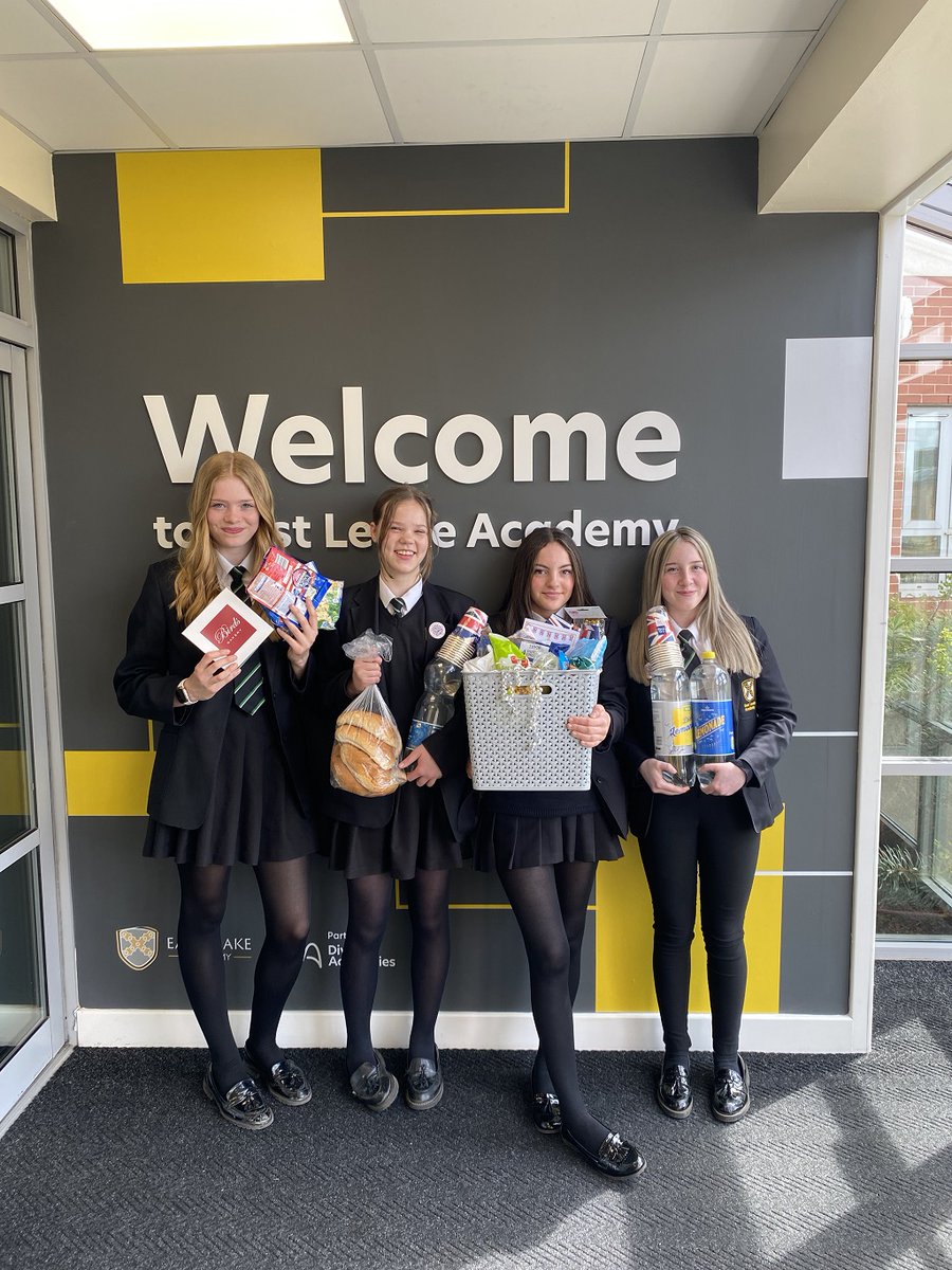 EastLeakeAC's tweet photo. Year 9 have put together a Coronation hamper full of typically-British treats, which they have donated to The Friary Homeless Charity in West Bridgford.

The charity was extremely grateful and wished everyone at ELA a wonderful Coronation weekend!

#Coronation https://t.co/43jLEwzFj6