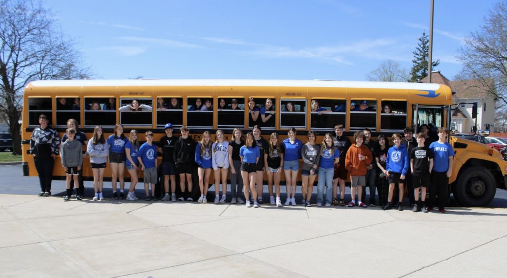 Check out this week's Every Royal's Voice blog post to gain insight and perspective from 8th graders <a href="/HBRMS429/">Hinckley-Big Rock Middle School</a>. tinyurl.com/HBR-Blogspot. #WeAreHBR #ReadyToGo