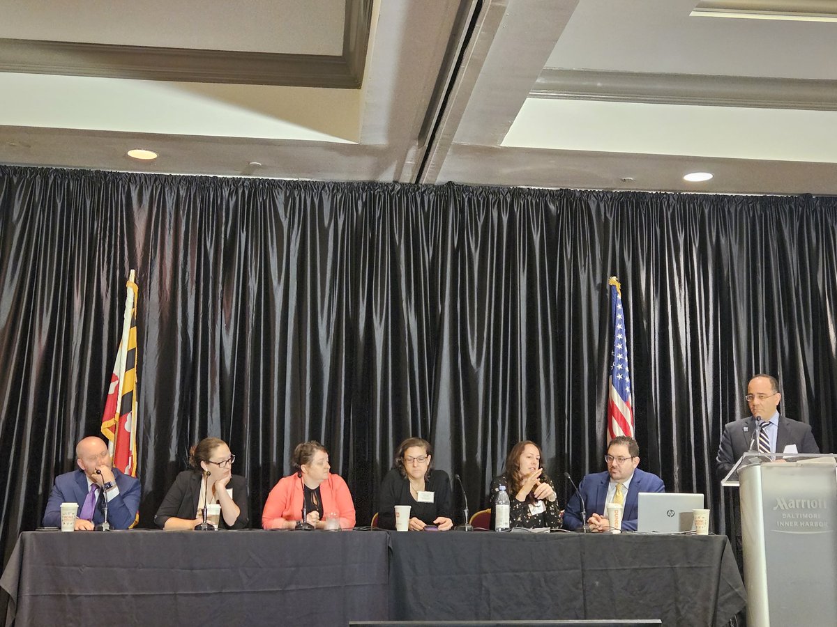 Point Counterpoint panel of Debate! <a href="/OhioStateSurg/">Ohio State Wexner Medical Center Surgery Dept.</a> represents 💪💪
<a href="/jckhalfpint/">Jennifer Knight (she/her)</a> <a href="/JuliaColemanMD/">Julia R Coleman, MD MPH FACS</a>