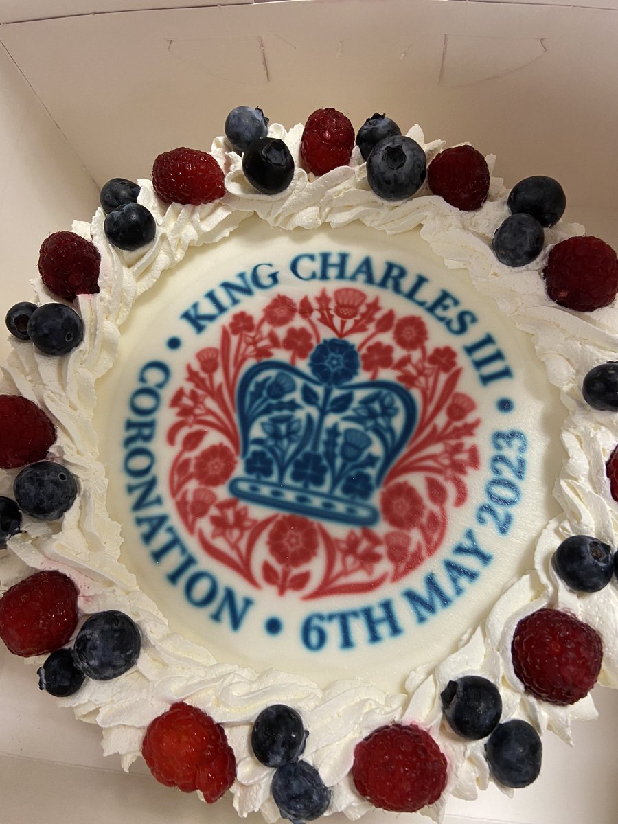 Helen Totton 💙 (@helenhelliwelli) on Twitter photo <a href="/RRTDerriford/">Emergency Care Therapy Team, UHP</a> <a href="/AcuteFrailtyUHP/">Acute Frailty Unit</a> With a gorgeous cake generously donated! A wonderful event for the patients and <a href="/MDT/">MDT</a> to enjoy! Thank you <a href="/AcuteFrailtyUHP/">Acute Frailty Unit</a> <a href="/RRTDerriford/">Emergency Care Therapy Team, UHP</a> <a href="/AcuteFrailtyUHP/">Acute Frailty Unit</a> With a gorgeous cake generously donated! A wonderful event for the patients and <a href="/MDT/">MDT</a> to enjoy! Thank you <a href="/AcuteFrailtyUHP/">Acute Frailty Unit</a>