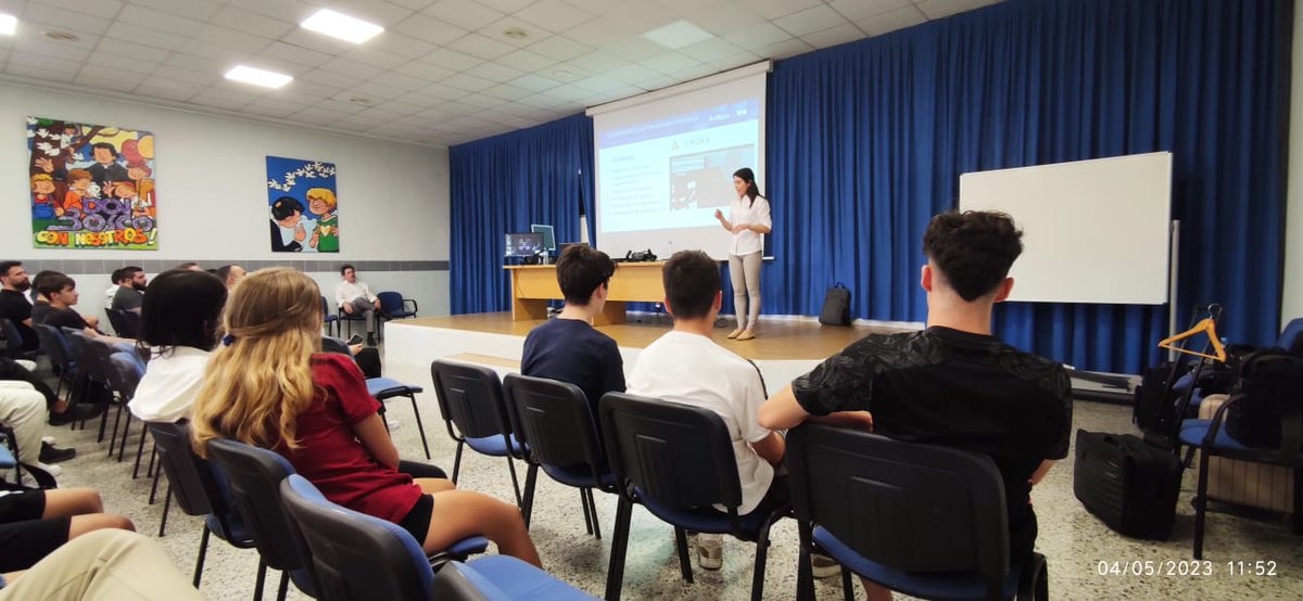 En la jornada de ayer jueves, en nuestro de formar a sus alumnos con las últimas tecnologías, contamos con la presencia de los técnicos de <a href="/Araworks/">AraWorks Distribuidor oficial de SOLIDWORKS España</a>   que explicaron a nuestros alumnos que es la industria 4.0.
#AbrimosCaminos