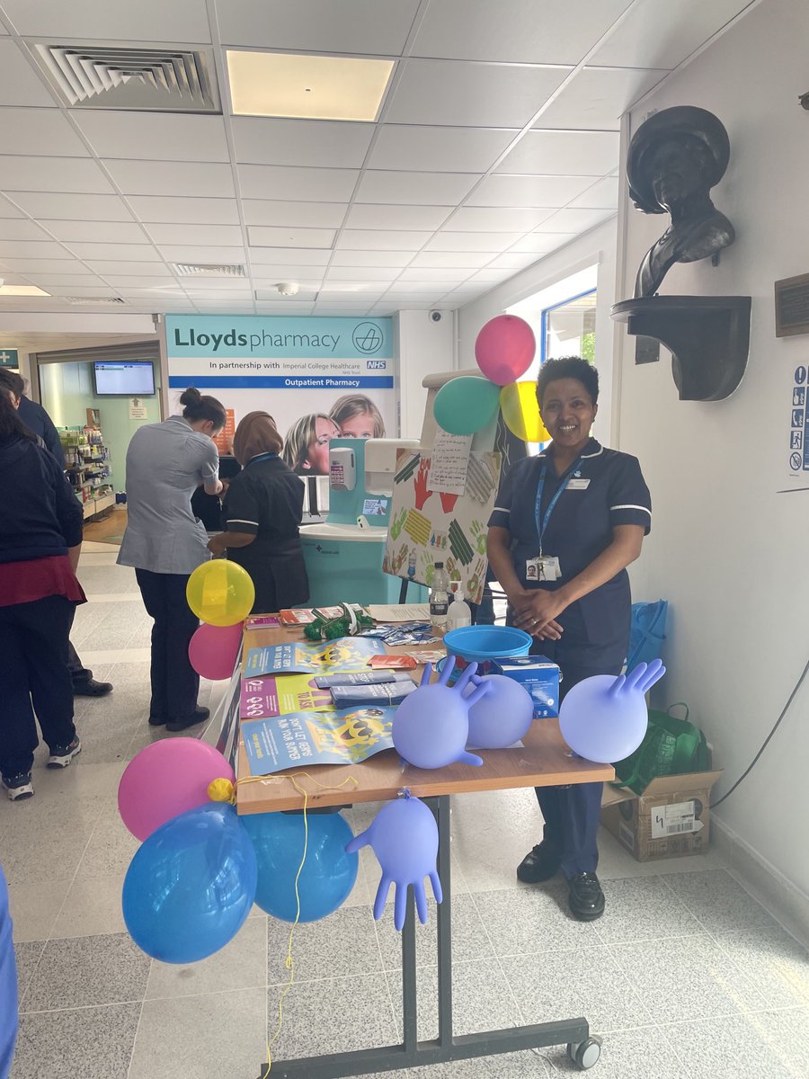 jan_hitchcock's tweet photo. World hand hygiene day #cleanhands#patient safety. ⁦@ImperialNHS⁩ ⁦@TraceyGalletly⁩ ⁦@MarkGilchrist10⁩ ⁦@KrisCimpeanu⁩ #stmaryshospital https://t.co/acj4MkZvfV