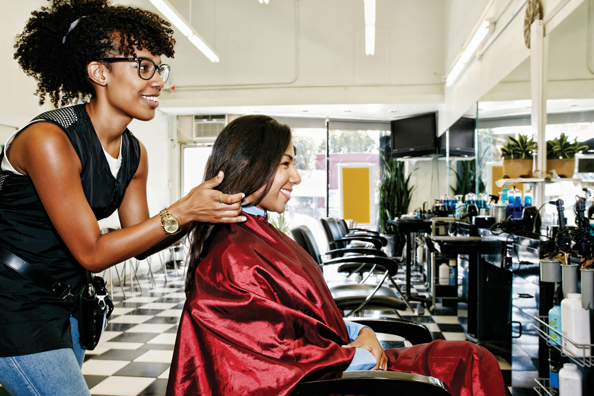 DRofInsurance's tweet image. Celebrate Small Business Week with us by sharing your favorite salon or barber shop pro below. ✂️ 💈