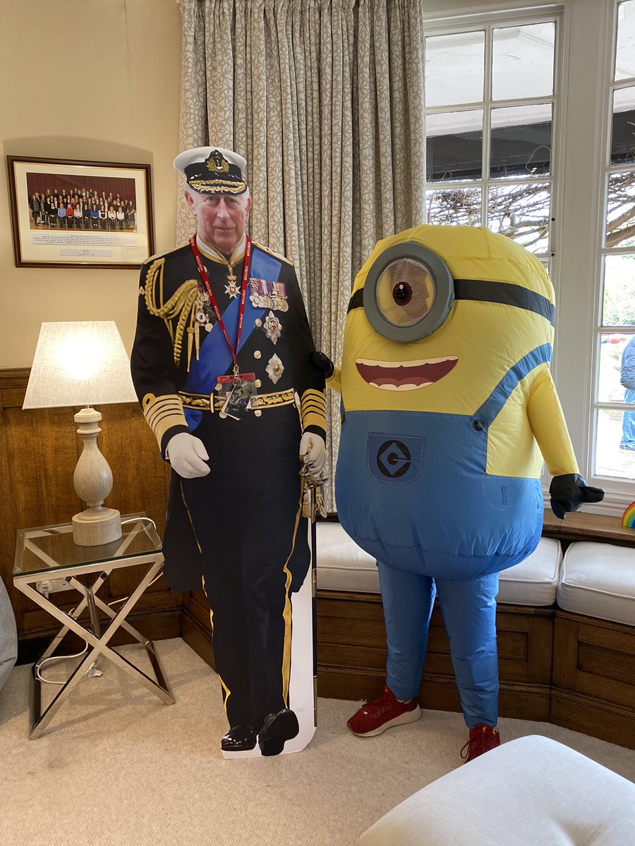 Probably the most bizarre photo I will ever post…..when celebrations for the Coronation combine with Leavers who are marking the end of their A Level studies.  Only <a href="/PipersCornerSch/">Pipers Corner School</a> !