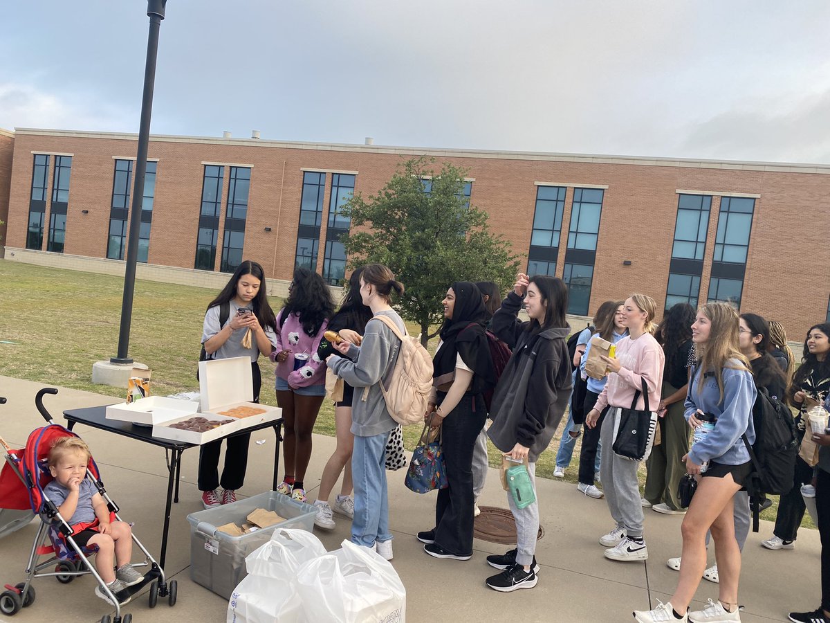 MemorialAcDec's tweet photo. Good luck APUSH!! #WintheBattle #memorialapush https://t.co/EQnmU0NGoh
